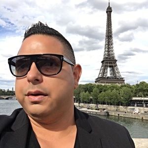 Meet your Posher, Noe